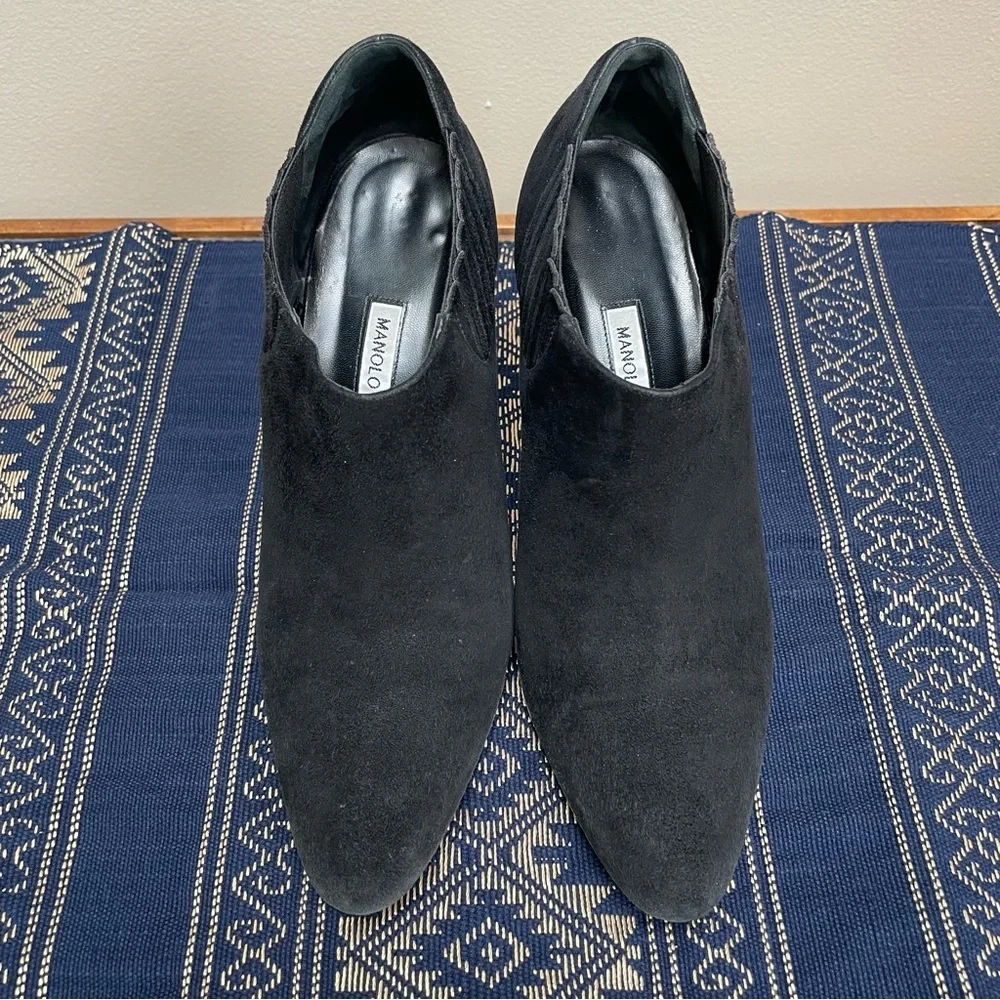 Manolo Blahnik Black Suede Ankle Bootie Stiletto Heel Shoes Size 9.5